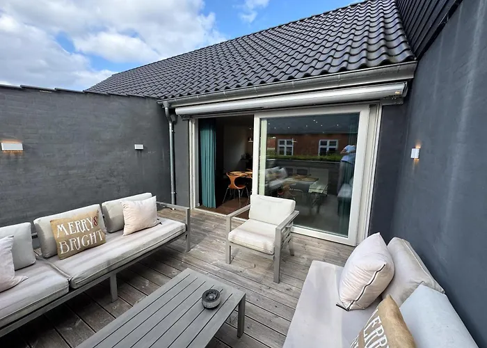 Luxury 300 Square Meter Villa With Pool