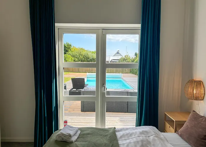 Luxury 300 Square Meter Villa With Pool