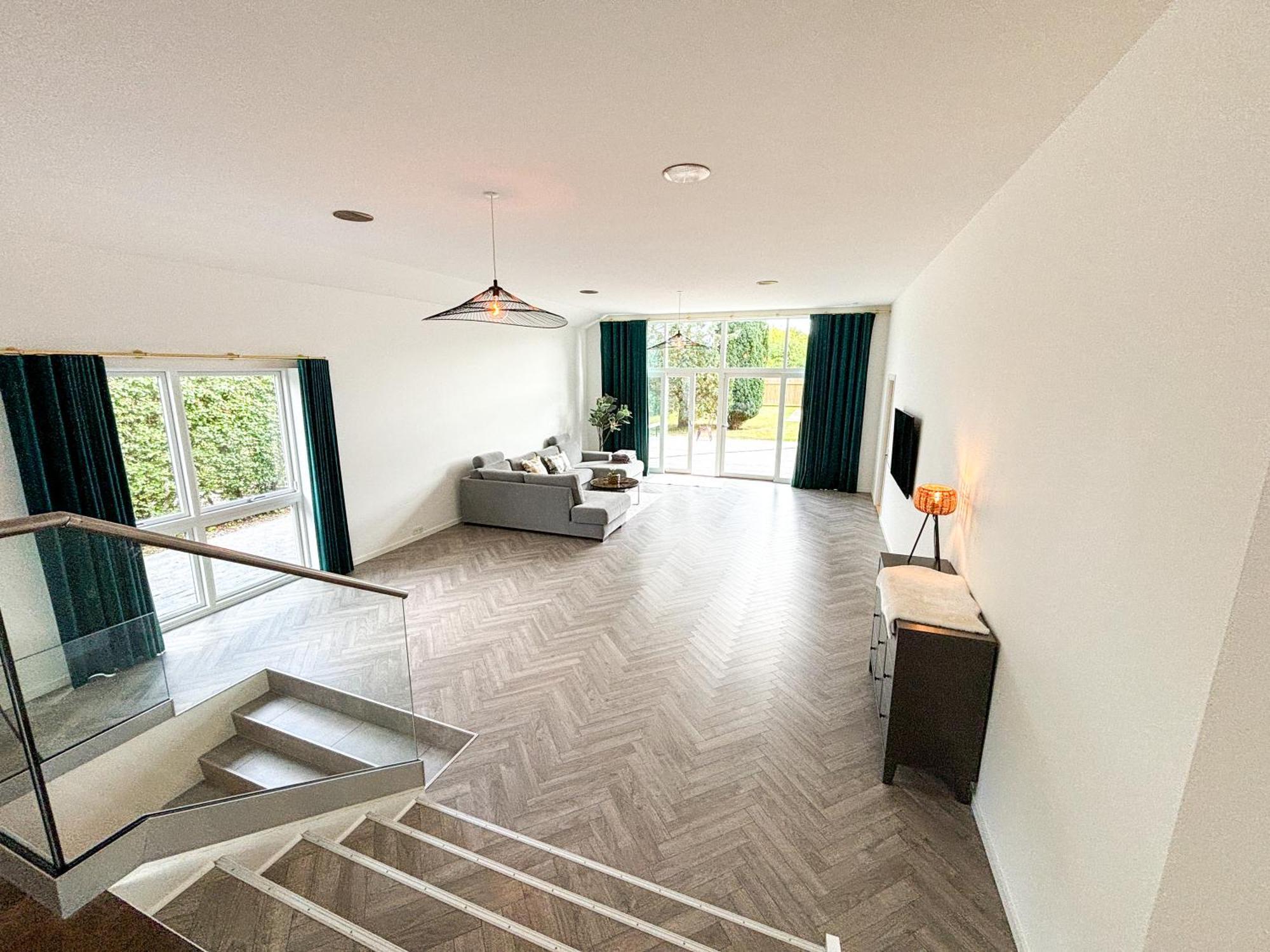 Villa Luxury 300 Square Meter With Pool *