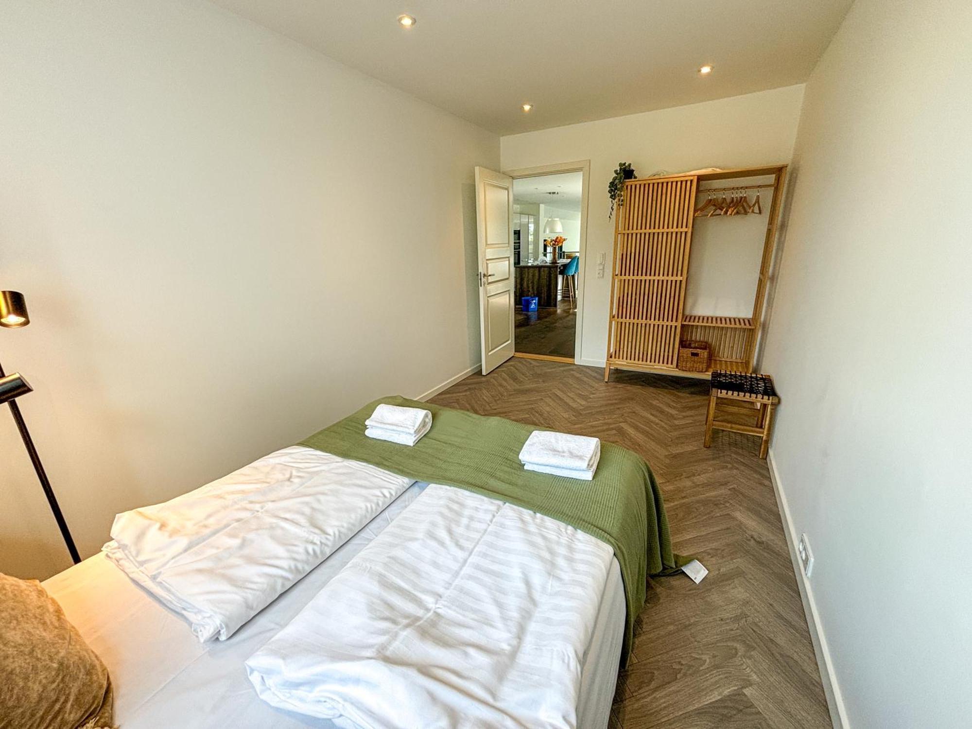 Luxury 300 Square Meter With Pool *